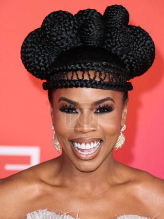 Téléchargez les photos : Brandee Evans arrives at the 54th Annual NAACP Image Awards held at the Pasadena Civic Auditorium on February 25, 2023 in Pasadena, Los Angeles, California, United States. - en image libre de droit