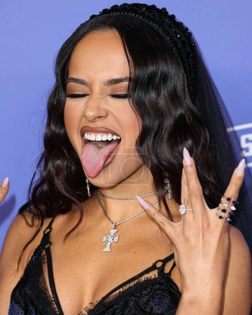 Téléchargez les photos : Becky G wearing a Nicolas Jebran dress arrives at the 2023 Billboard Women In Music held at the YouTube Theater on March 1, 2023 in Inglewood, Los Angeles, California, United States. - en image libre de droit