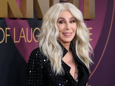 Téléchargez les photos : American singer, actress and television personality Cher arrives at NBC's 'Carol Burnett: 90 Years Of Laughter + Love' Birthday Special held at AVALON Hollywood and Bardot on March 2, 2023 in Hollywood, Los Angeles, California, United States. - en image libre de droit