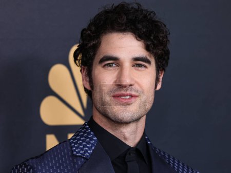 Foto de Darren Criss arrives at NBC's 'Carol Burnett: 90 Years Of Laughter + Love' Birthday Special held at AVALON Hollywood and Bardot on March 2, 2023 in Hollywood, Los Angeles, California, United States. - Imagen libre de derechos