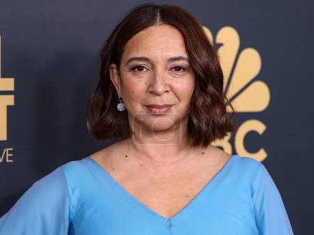 Foto de Maya Rudolph arrives at NBC's 'Carol Burnett: 90 Years Of Laughter + Love' Birthday Special held at AVALON Hollywood and Bardot on March 2, 2023 in Hollywood, Los Angeles, California, United States. - Imagen libre de derechos