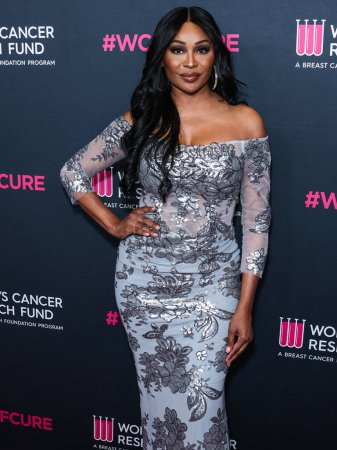 Photo for American model, reality television personality and actress Cynthia Bailey arrives at The Women's Cancer Research Fund's An Unforgettable Evening Benefit Gala 2023 held at the Beverly Wilshire, A Four Seasons Hotel on March 16, 2023 in Beverly Hills - Royalty Free Image