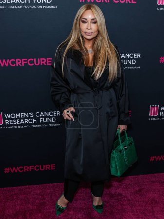 Photo for American television personality, author and interior designer Faye Resnick arrives at The Women's Cancer Research Fund's An Unforgettable Evening Benefit Gala 2023 held at the Beverly Wilshire, A Four Seasons Hotel on March 16, 2023 in Beverly Hills - Royalty Free Image