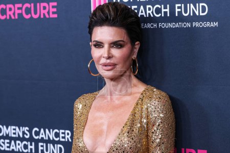 Photo for American actress, television personality and model Lisa Rinna arrives at The Women's Cancer Research Fund's An Unforgettable Evening Benefit Gala 2023 held at the Beverly Wilshire, A Four Seasons Hotel on March 16, 2023 in Beverly Hills, Los Angeles - Royalty Free Image