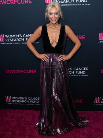 Foto de La actriz y modelo australiana Nicky Whelan llega a la gala benéfica inolvidable de The Women 's Cancer Research Fund, celebrada en Beverly Wilshire, A Four Seasons Hotel el 16 de marzo de 2023 en Beverly Hills, Los Ángeles, California, EE. UU. - Imagen libre de derechos