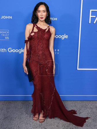 Téléchargez les photos : Chriselle Lim arrive au Fashion Trust U.S. Prix 2023 organisé aux Goya Studios le 21 mars 2023 à Hollywood, Los Angeles, Californie, États-Unis. - en image libre de droit