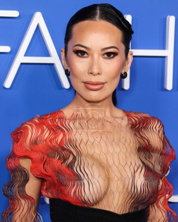 Foto de Christine Chiu llega al Fashion Trust EE.UU. Premios 2023 celebrados en Goya Studios el 21 de marzo de 2023 en Hollywood, Los Ángeles, California, Estados Unidos. - Imagen libre de derechos