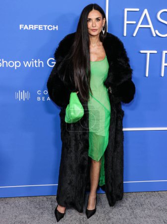 Foto de Demi Moore llega al Fashion Trust U.S. Premios 2023 celebrados en Goya Studios el 21 de marzo de 2023 en Hollywood, Los Ángeles, California, Estados Unidos. - Imagen libre de derechos