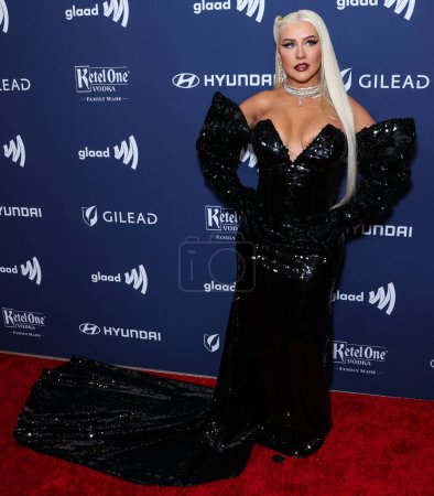 Téléchargez les photos : La chanteuse, compositrice, actrice et personnalité de la télévision américaine Christina Aguilera arrive à la 34e édition annuelle des GLAAD Media Awards Los Angeles qui se tient au Beverly Hilton Hotel le 30 mars 2023 à Beverly Hills, Los Angeles, Californie, États-Unis. - en image libre de droit