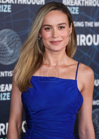 Photo for American actress Brie Larson arrives at the 9th Annual Breakthrough Prize Ceremony held at the Academy Museum of Motion Pictures on April 15, 2023 in Los Angeles, California, United States. - Royalty Free Image