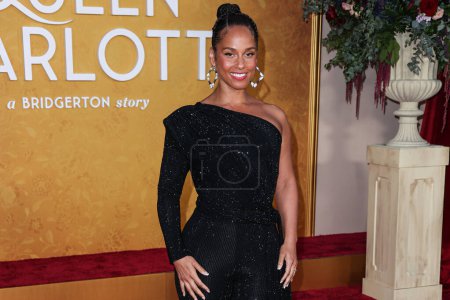 Photo for American singer, songwriter and pianist Alicia Keys arrives at the World Premiere Screening Event Of Netflix's 'Queen Charlotte: A Bridgerton Story' Season 1 held at the Regency Village Theatre on April 26, 2023 in Westwood, Los Angeles, California - Royalty Free Image