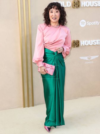 Foto de La actriz canadiense y estadounidense Sandra Oh llega a la 2ª Gala Anual de Oro 2023 de Gold House celebrada en The Music Center el 6 de mayo de 2023 en Los Ángeles, California, Estados Unidos. - Imagen libre de derechos