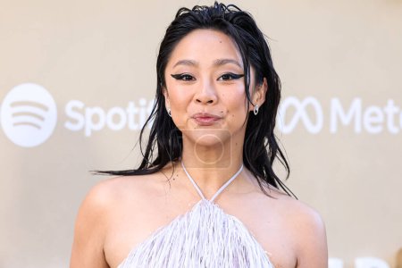 Téléchargez les photos : L'actrice américaine Stephanie Hsu arrive au 2e gala d'or annuel de Gold House 2023 au Music Center le 6 mai 2023 à Los Angeles, Californie, États-Unis. - en image libre de droit