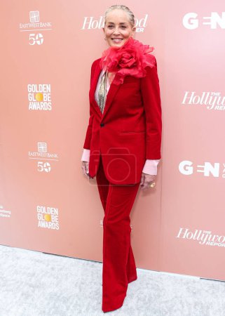 Téléchargez les photos : L'actrice américaine Sharon Stone arrive au 2e événement annuel "Raising Our Voices" du Hollywood Reporter au Audrey Irmas Pavilion le 31 mai 2023 à Los Angeles, Californie, États-Unis. - en image libre de droit