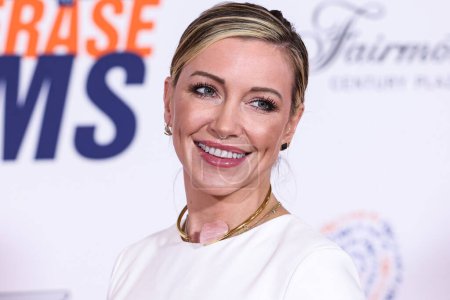 Photo for American actress Katie Cassidy arrives at the 30th Annual Race To Erase MS Gala held at the Fairmont Century Plaza on June 2, 2023 in Century City, Los Angeles, California, United States. - Royalty Free Image
