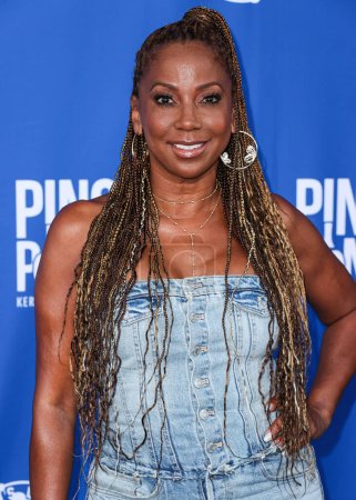 Photo for American actress and singer Holly Robinson Peete arrives at Kershaw's Challenge 10th Annual Ping Pong 4 Purpose 2023 Charity Event Celebrity Tournament held at Dodger Stadium on July 27, 2023 in Elysian Park, Los Angeles, California, United States. - Royalty Free Image