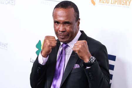 Photo for American former professional boxer Sugar Ray Leonard arrives at the 23rd Annual Harold And Carole Pump Foundation Gala held at The Beverly Hilton Hotel on August 18, 2023 in Beverly Hills, Los Angeles, California, United States. - Royalty Free Image
