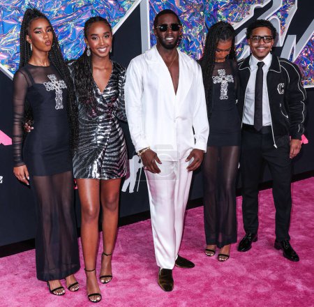 Photo for Jessie James Combs, Chance Combs, Diddy, D'Lila Combs and Justin Dior Combs arrive at the 2023 MTV Video Music Awards held at the Prudential Center on September 12, 2023 in Newark, New Jersey, United States. - Royalty Free Image