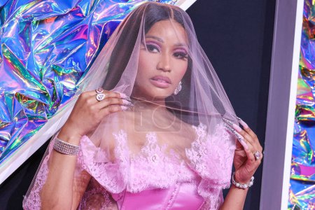 Téléchargez les photos : Nicki Minaj arrive aux MTV Video Music Awards 2023 au Prudential Center le 12 septembre 2023 à Newark, New Jersey, États-Unis. - en image libre de droit