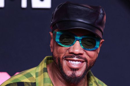 Foto de Timbaland llega a los MTV Video Music Awards 2023 celebrados en el Prudential Center el 12 de septiembre de 2023 en Newark, Nueva Jersey, Estados Unidos. - Imagen libre de derechos