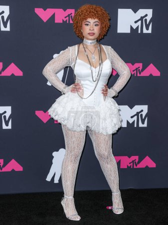 Photo for Ice Spice poses with the 'Best New Artist' Award in the press room at the 2023 MTV Video Music Awards held at the Prudential Center on September 12, 2023 in Newark, New Jersey, United States. - Royalty Free Image