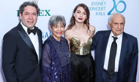 Photo for Gustavo Dudamel, Berta Isabel Aguilera, Maria Valverde and Frank Gehry arrive at The Los Angeles Philharmonic's 20th Anniversary Gala Honoring Frank Gehry held at the Walt Disney Concert Hall on October 5, 2023 in Los Angeles, California, USA. - Royalty Free Image
