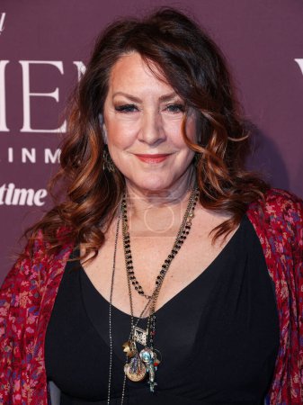 Photo for American actress and singer Joely Fisher arrives at The Hollywood Reporter's Women In Entertainment Gala 2023 presented by Lifetime held at The Beverly Hills Hotel on December 7, 2023 in Beverly Hills, Los Angeles, California, United States. - Royalty Free Image