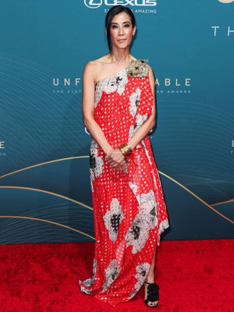 Téléchargez les photos : La journaliste, personnalité de la télévision et auteure américaine Lisa Ling arrive au 21e gala annuel inoubliable Asian American Awards qui s'est tenu au Beverly Hilton Hotel le 16 décembre 2023 à Beverly Hills, Los Angeles, Californie, États-Unis. - en image libre de droit