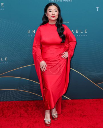 Photo for Chinese-American comedian and actress Sherry Cola arrives at the 21st Annual Unforgettable Gala Asian American Awards held at The Beverly Hilton Hotel on December 16, 2023 in Beverly Hills, Los Angeles, California, United States. - Royalty Free Image