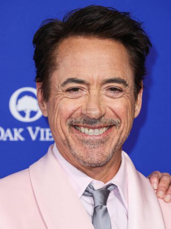 Téléchargez les photos : Robert Downey Jr. arrive au 35e Palm Springs International Film Festival Film Awards qui se tient au Palm Springs Convention Center le 4 janvier 2024 à Palm Springs, comté de Riverside, Californie, États-Unis. - en image libre de droit