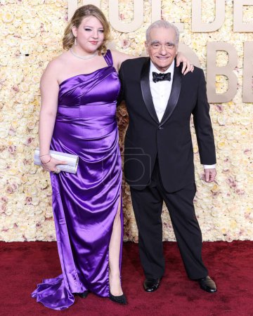 Téléchargez les photos : Francesca Scorsese et son père Martin Scorsese arrivent au 81e Golden Globe Awards annuel qui se tient au Beverly Hilton Hotel le 7 janvier 2024 à Beverly Hills, Los Angeles, Californie, États-Unis. - en image libre de droit