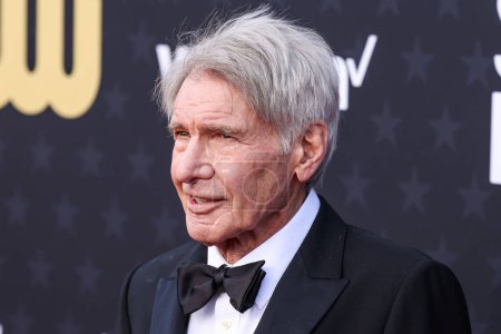 Téléchargez les photos : Harrison Ford arrive à la 29e cérémonie annuelle des Critics 'Choice Awards au Barker Hangar le 14 janvier 2024 à Santa Monica, Los Angeles, Californie, États-Unis. - en image libre de droit