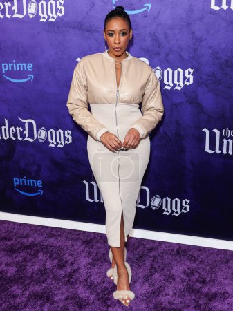 Foto de Martha Luna llega al estreno mundial de 'The Underdoggs' de Amazon Prime Video celebrado en The Culver Theater el 23 de enero de 2024 en Culver City, Los Ángeles, California, Estados Unidos. - Imagen libre de derechos