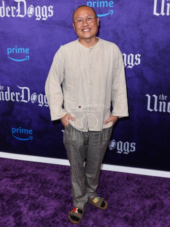 Foto de Ron Song llega al estreno mundial de 'The Underdoggs' de Amazon Prime Video celebrado en The Culver Theater el 23 de enero de 2024 en Culver City, Los Ángeles, California, Estados Unidos. - Imagen libre de derechos