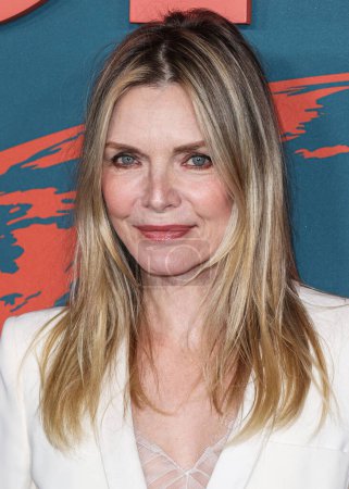 Photo for Michelle Pfeiffer arrives at the 33rd Annual Environmental Media Association Awards Gala held at Sunset Las Palmas Studios on January 27, 2024 in Hollywood, Los Angeles, California, United States. - Royalty Free Image
