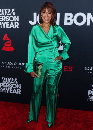 Téléchargez les photos : Gayle King arrive au MusiCares Person of the Year 2024 en l'honneur de Jon Bon Jovi au Los Angeles Convention Center le 2 février 2024 à Los Angeles, Californie, États-Unis. - en image libre de droit