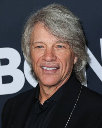 Téléchargez les photos : Jon Bon Jovi arrive au MusiCares Person of the Year 2024 en l'honneur de Jon Bon Jovi au Los Angeles Convention Center le 2 février 2024 à Los Angeles, Californie, États-Unis. - en image libre de droit