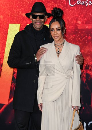 Téléchargez les photos : Jimmy Jam et Lisa Padilla arrivent à la première de Paramount Pictures 'Bob Marley : One Love' au Regency Village Theatre le 6 février 2024 à Westwood, Los Angeles, Californie, États-Unis. - en image libre de droit