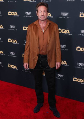 Foto de David Duchovny llega a los 76º Premios del Gremio de Directores Anuales de América (DGA) celebrados en el Beverly Hilton Hotel el 10 de febrero de 2024 en Beverly Hills, Los Ángeles, California, Estados Unidos. - Imagen libre de derechos