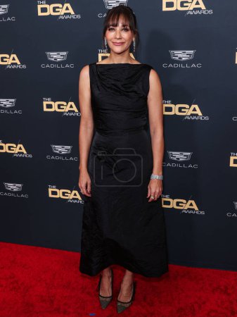 Téléchargez les photos : Rashida Jones arrive au 76e Annual Directors Guild Of America (DGA) Awards qui se tient au Beverly Hilton Hotel le 10 février 2024 à Beverly Hills, Los Angeles, Californie, États-Unis. - en image libre de droit