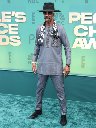 Photo for J.B. Smoove arrives at the 49th Annual People's Choice Awards 2024 held at The Barker Hangar on February 18, 2024 in Santa Monica, Los Angeles, California, United States. - Royalty Free Image