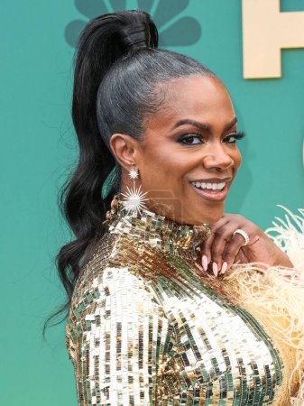 Photo for Kandi Burruss arrives at the 49th Annual People's Choice Awards 2024 held at The Barker Hangar on February 18, 2024 in Santa Monica, Los Angeles, California, United States. - Royalty Free Image