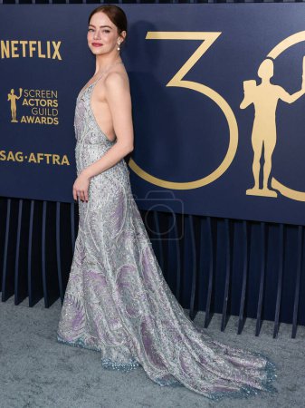 Téléchargez les photos : Emma Stone arrive à la 30e cérémonie annuelle des Screen Actors Guild Awards au Shrine Auditorium and Expo Hall le 24 février 2024 à Los Angeles, Californie, États-Unis. - en image libre de droit