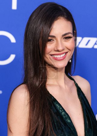 Photo for Victoria Justice arrives at the 2024 Billboard Women In Music held at the YouTube Theater at SoFi Stadium on March 6, 2024 in Inglewood, Los Angeles, California, United States. - Royalty Free Image