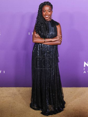 Foto de Amanda Gorman llega a la 55ª edición de los Premios NAACP Image Awards celebrados en el Shrine Auditorium and Expo Hall el 16 de marzo de 2024 en Los Ángeles, California, Estados Unidos. - Imagen libre de derechos