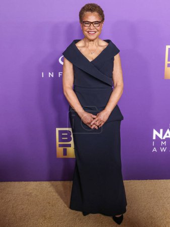 Photo for Karen Bass arrives at the 55th Annual NAACP Image Awards held at the Shrine Auditorium and Expo Hall on March 16, 2024 in Los Angeles, California, United States. - Royalty Free Image