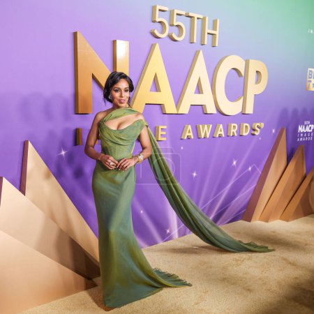 Téléchargez les photos : Kerry Washington arrive à la 55e édition annuelle des NAACP Image Awards qui se tient au Shrine Auditorium and Expo Hall le 16 mars 2024 à Los Angeles, Californie, États-Unis. - en image libre de droit