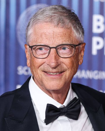 Photo for Bill Gates arrives at the 10th Annual Breakthrough Prize Ceremony held at the Academy Museum of Motion Pictures on April 13, 2024 in Los Angeles, California, United States. - Royalty Free Image