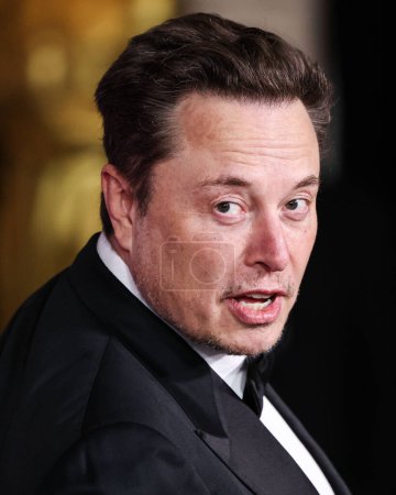 Foto de Elon Musk llega a la 10ª Ceremonia Anual del Premio Breakthrough celebrada en el Academy Museum of Motion Pictures el 13 de abril de 2024 en Los Ángeles, California, Estados Unidos. (Foto de Xavier Collin / Image Press Agency)) - Imagen libre de derechos