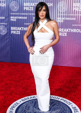 Téléchargez les photos : Kim Kardashian arrive à la 10e cérémonie annuelle de remise des prix Breakthrough qui s'est tenue au Academy Museum of Motion Pictures le 13 avril 2024 à Los Angeles, Californie, États-Unis. - en image libre de droit